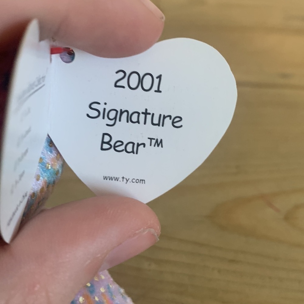 Retired NWT 2001 Signature Bear Beanie Baby TY Inside In A Plastic Case Plush - Picture 6 of 7